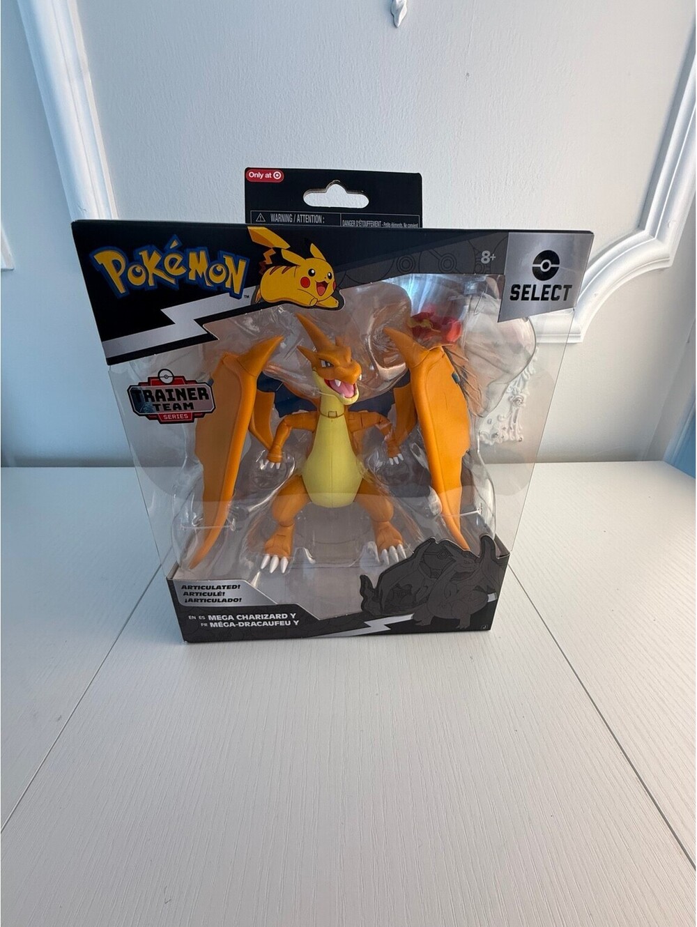 Pokémon Select Mega Charizard Y 6” Articulated Figure Trainer Team Series 11